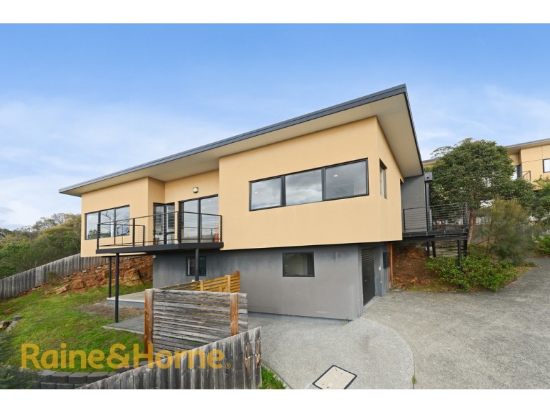 3/35a Quarry Road, Mornington TAS 7018