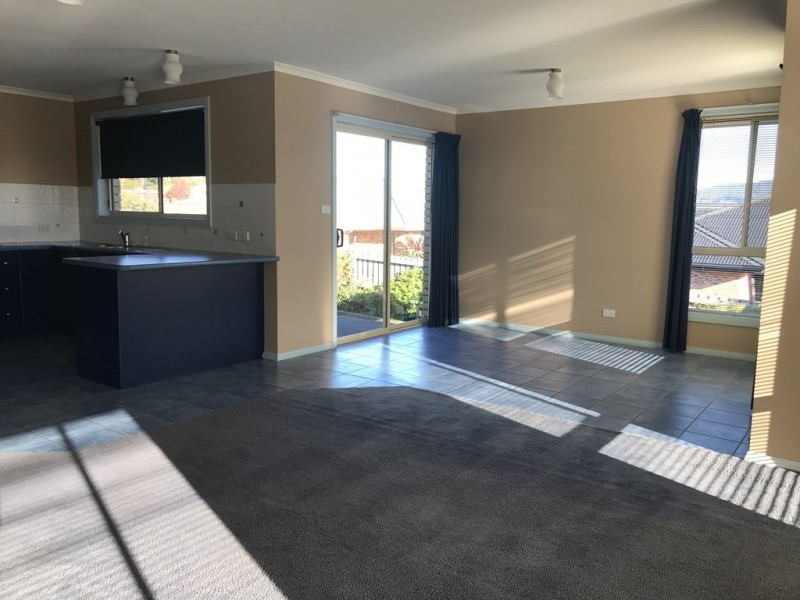 33 FAIRVIEW DRIVE, Kingston TAS 7050