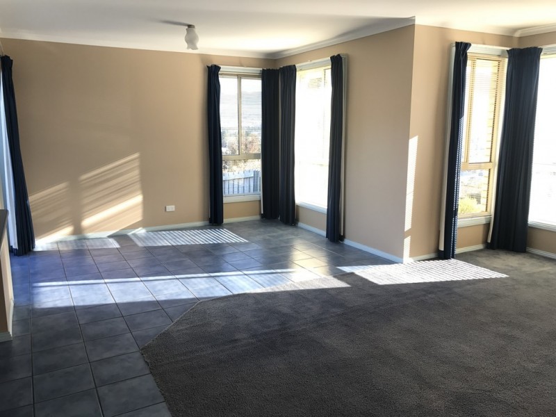 33 FAIRVIEW DRIVE, Kingston TAS 7050