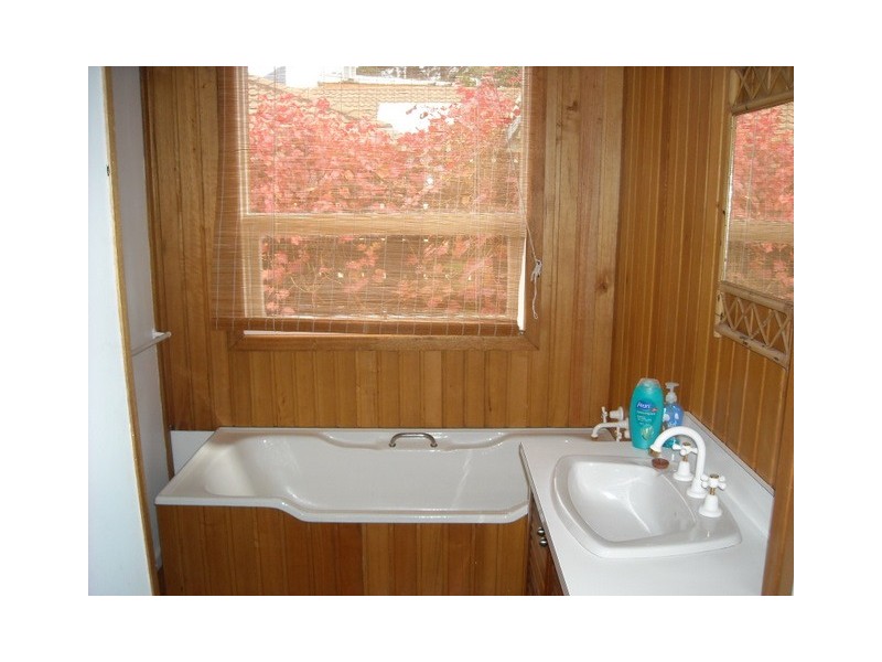 32 Surf Road, Seven Mile Beach TAS 7170