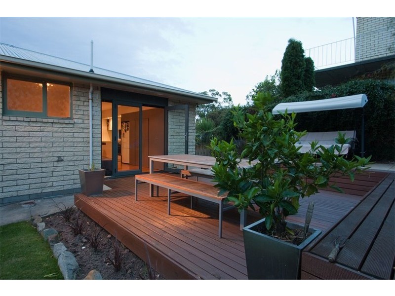 254 East Derwent Hihwy, Lindisfarne TAS 7015