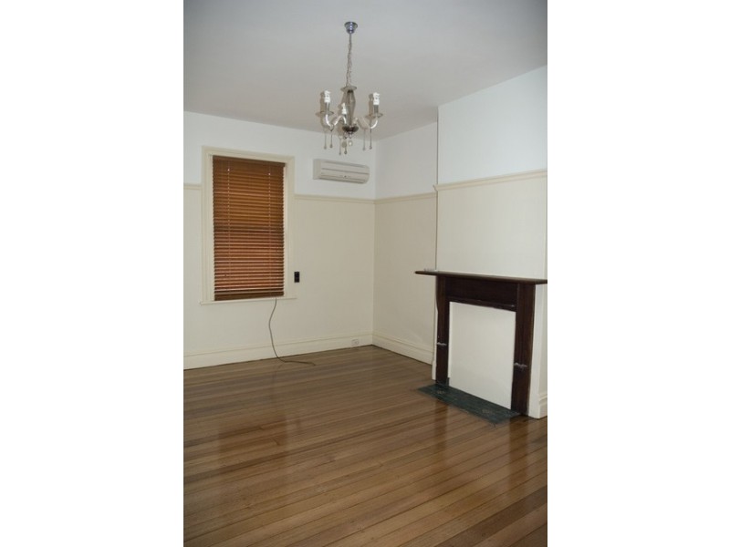 12 Flinders Lane, Sandy Bay TAS 7005