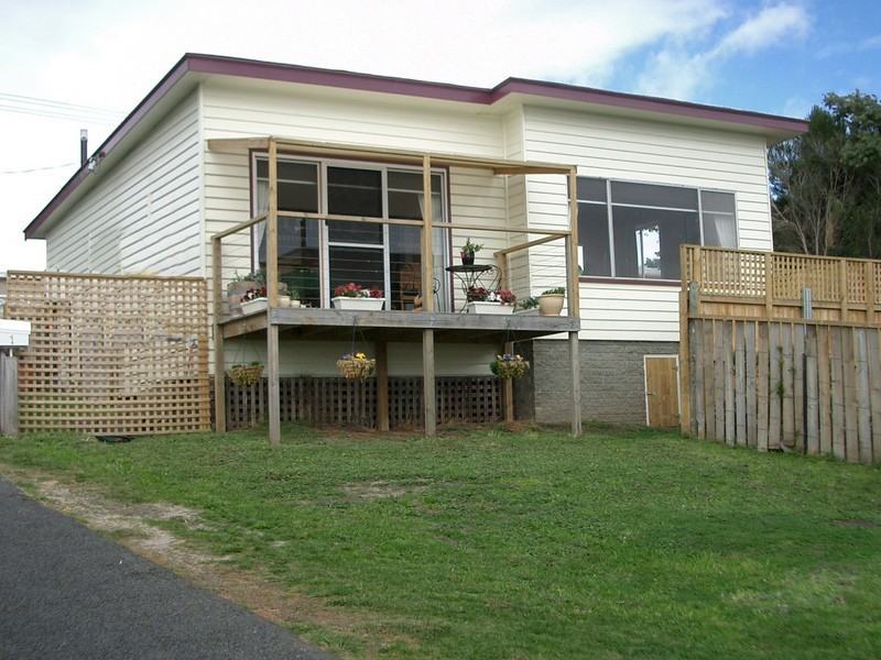 1 Gellibrand Lane, Opossum Bay TAS 7023