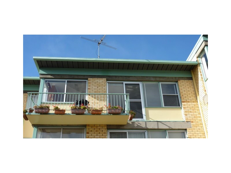 14-10 Ballawinnie Road, Lindisfarne TAS 7015