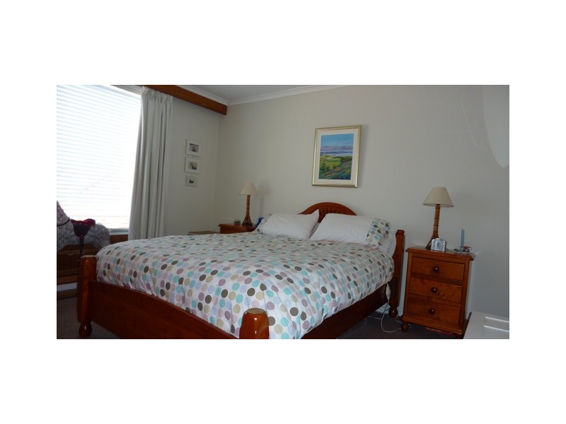 14-10 Ballawinnie Road, Lindisfarne TAS 7015