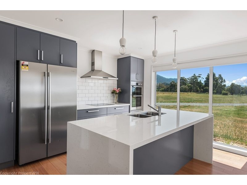84 Seven Mile Beach Road, Seven Mile Beach TAS 7170