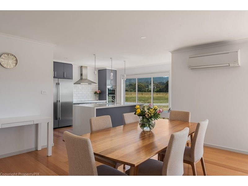 84 Seven Mile Beach Road, Seven Mile Beach TAS 7170