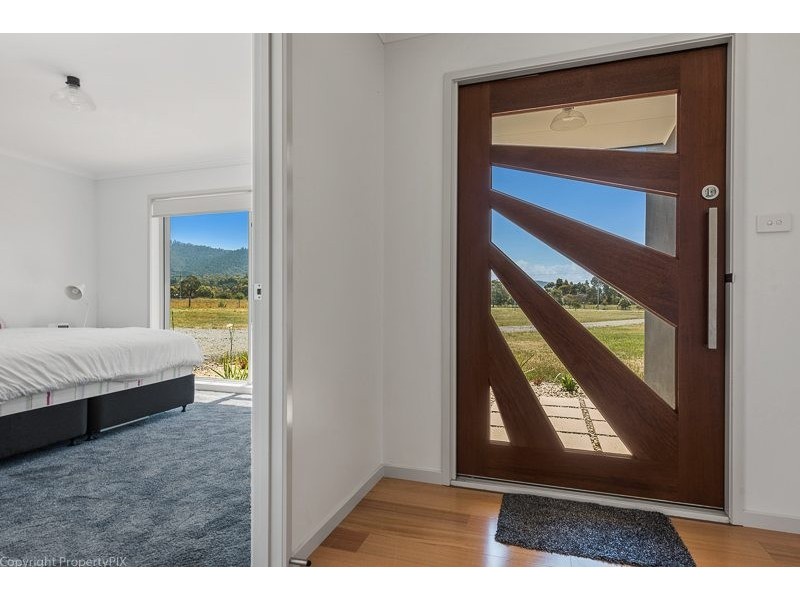84 Seven Mile Beach Road, Seven Mile Beach TAS 7170