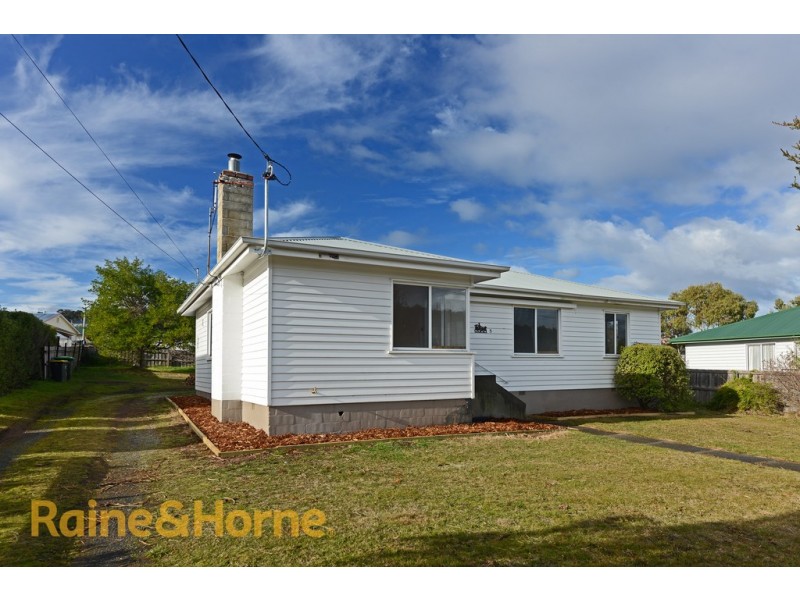 5 SCHOUTEN STREET, Warrane TAS 7018