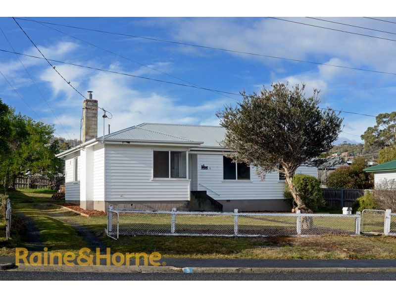 5 SCHOUTEN STREET, Warrane TAS 7018