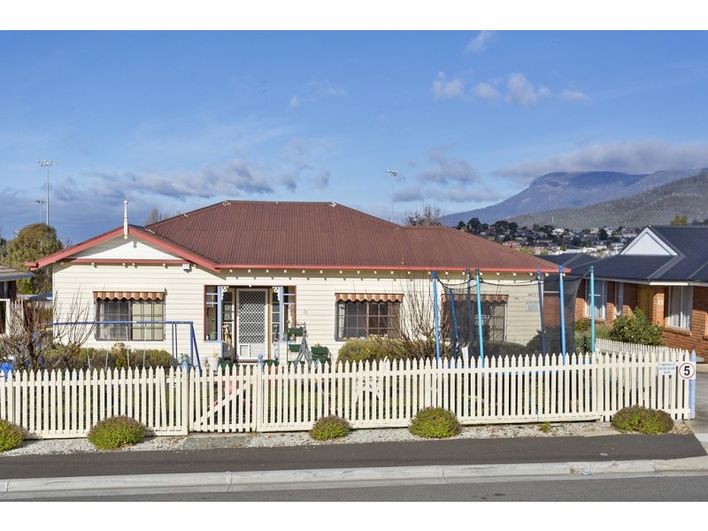 1 77 ABBOTSFIELD ROAD, Claremont TAS 7011