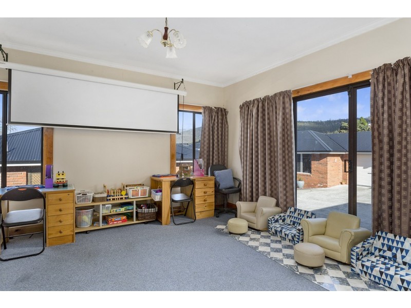 1 77 ABBOTSFIELD ROAD, Claremont TAS 7011