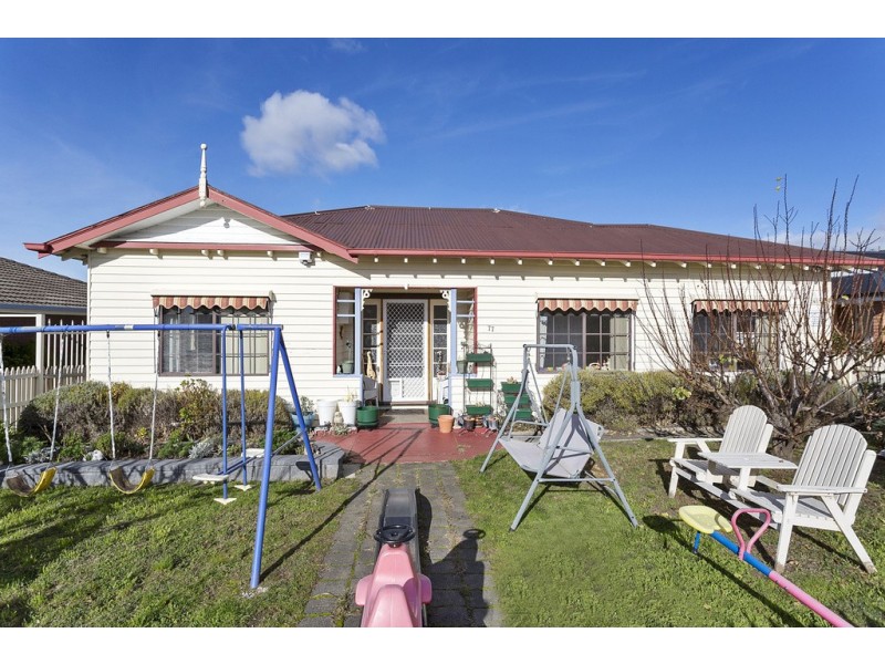 1 77 ABBOTSFIELD ROAD, Claremont TAS 7011