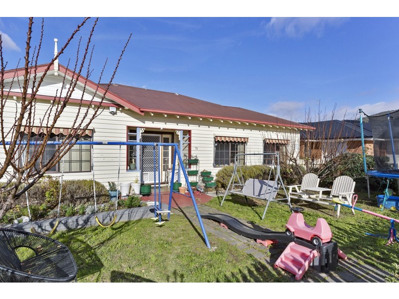 1 77 ABBOTSFIELD ROAD, Claremont TAS 7011
