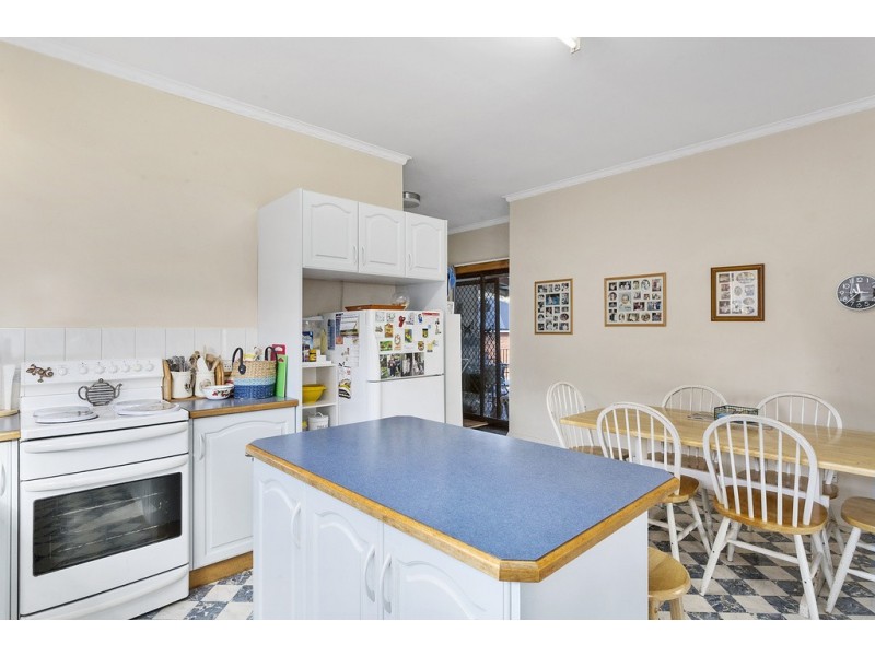 1 77 ABBOTSFIELD ROAD, Claremont TAS 7011