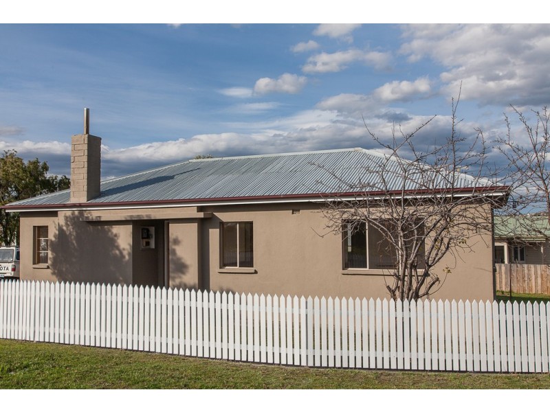 43 ACTON CRESCENT, Goodwood TAS 7010