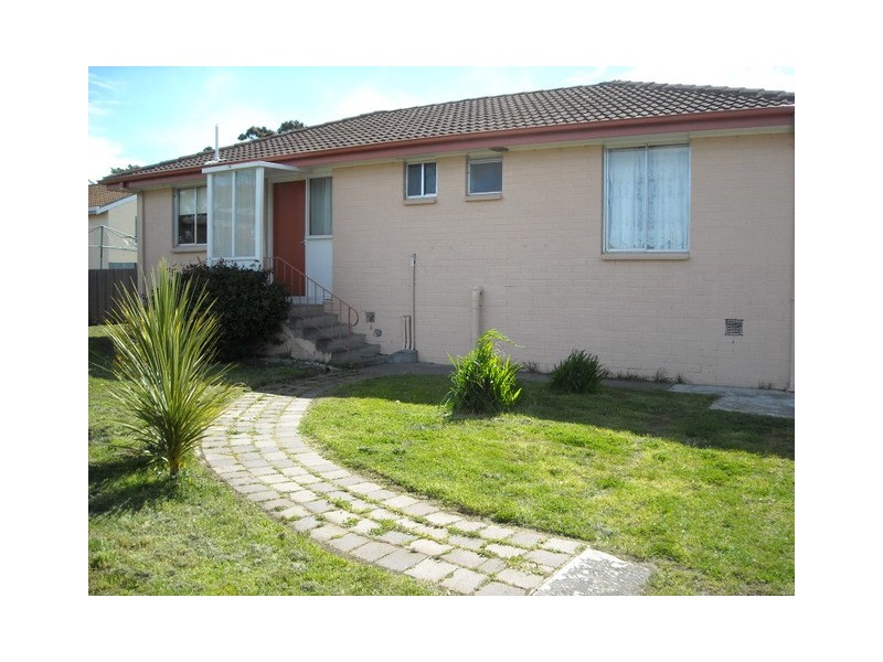 17 Arden Drive, Rokeby TAS 7019