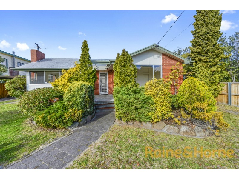 11 Silwood Avenue, Howrah TAS 7018