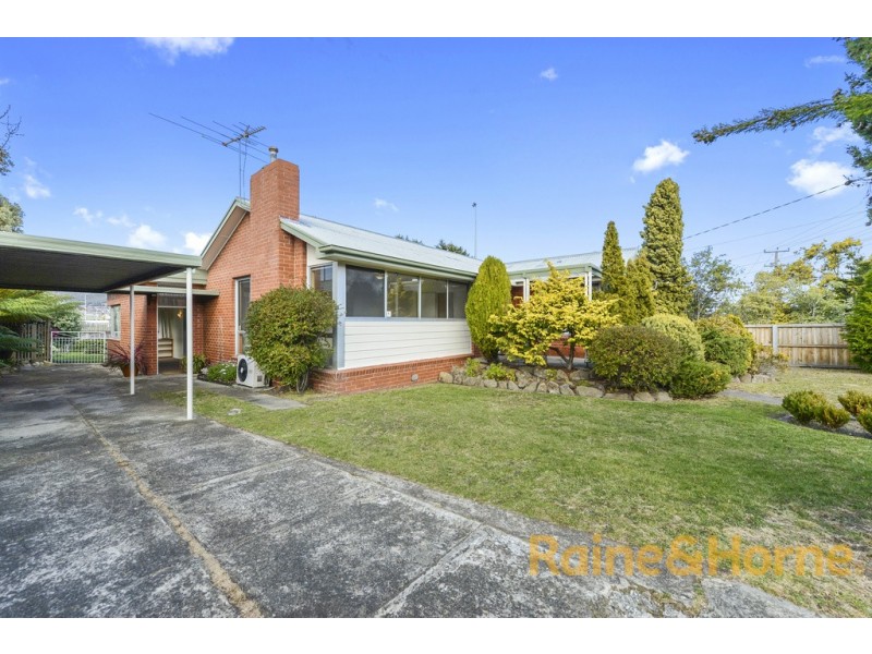 11 Silwood Avenue, Howrah TAS 7018
