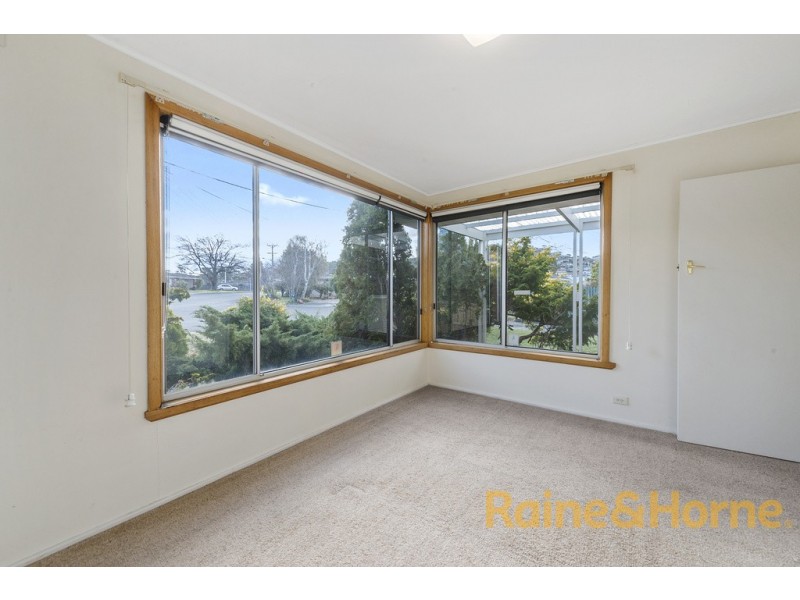 11 Silwood Avenue, Howrah TAS 7018