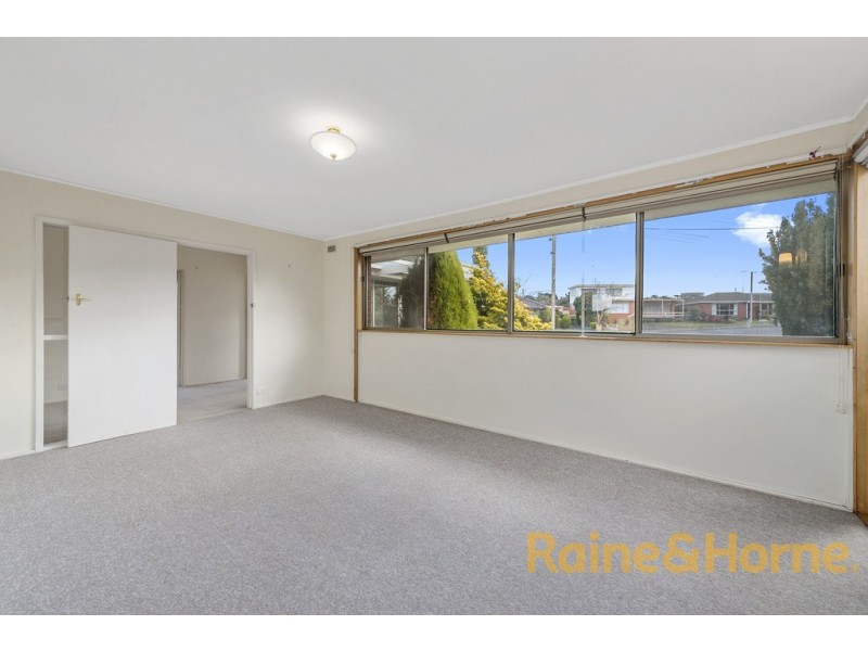 11 Silwood Avenue, Howrah TAS 7018