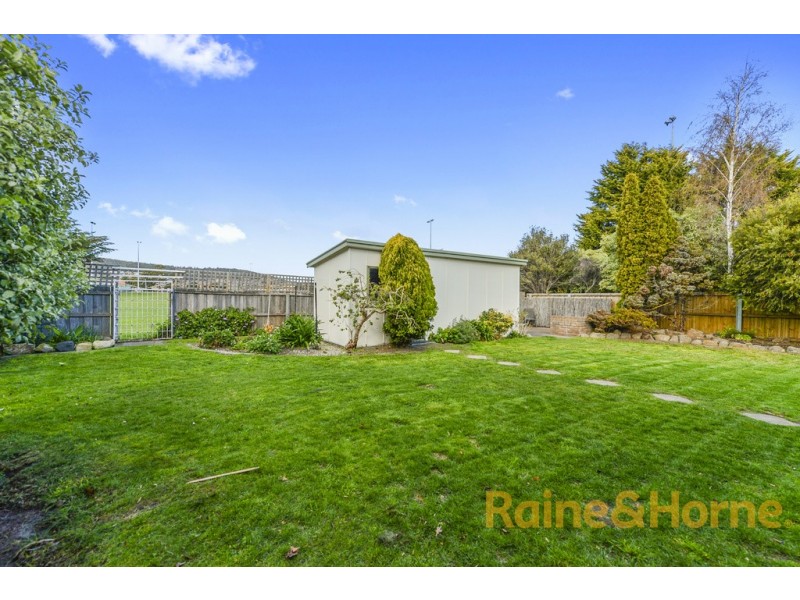 11 Silwood Avenue, Howrah TAS 7018