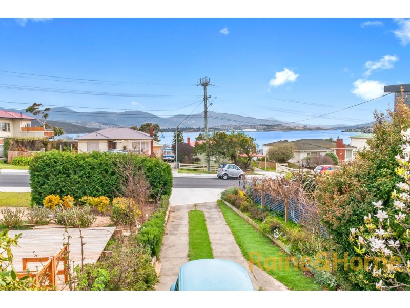 34 Topham Street, Rose Bay TAS 7015