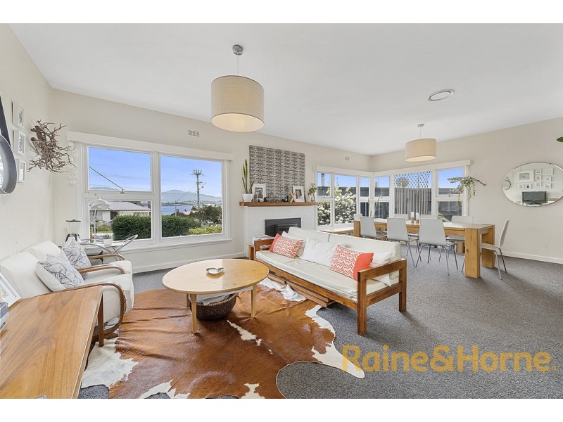 34 Topham Street, Rose Bay TAS 7015