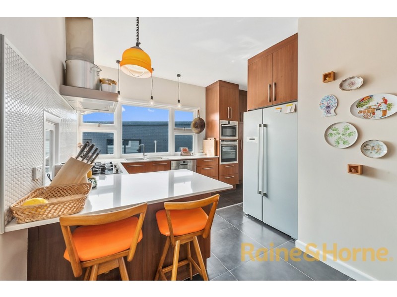 34 Topham Street, Rose Bay TAS 7015