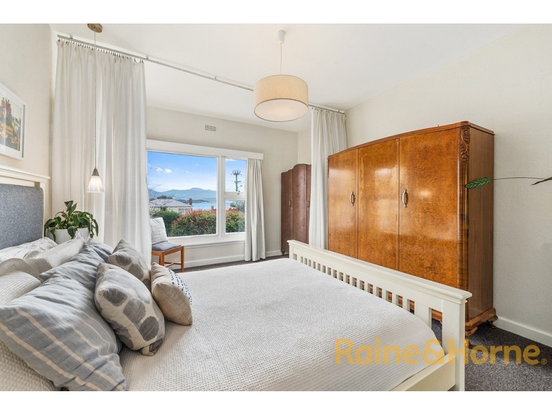 34 Topham Street, Rose Bay TAS 7015