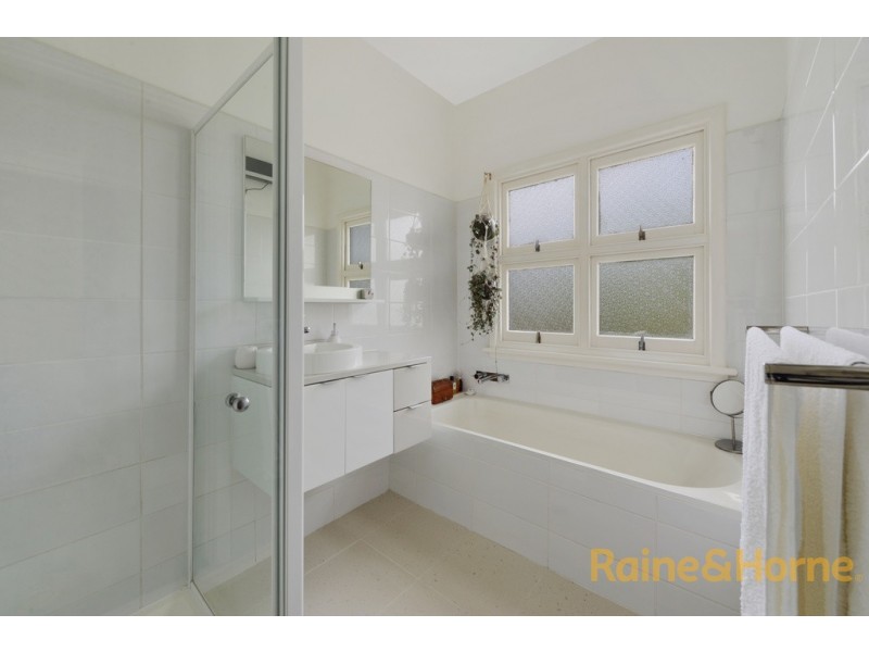 34 Topham Street, Rose Bay TAS 7015