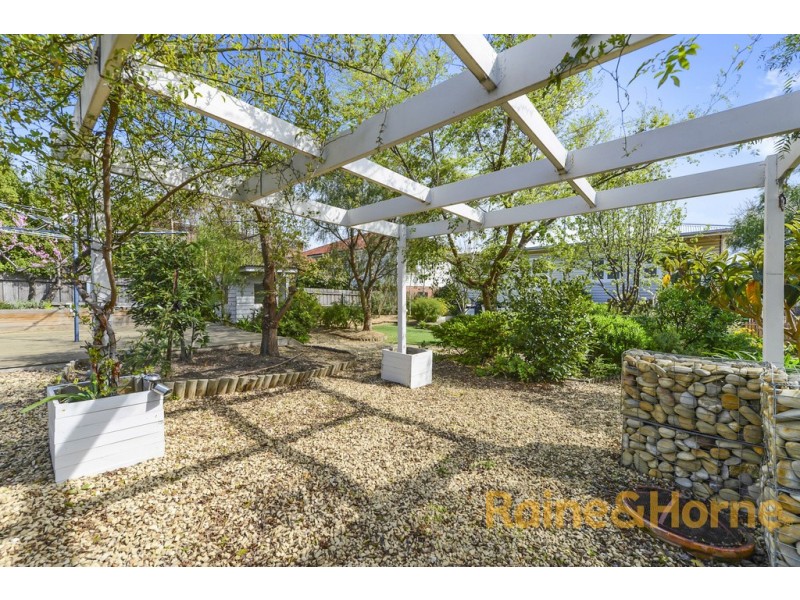 34 Topham Street, Rose Bay TAS 7015