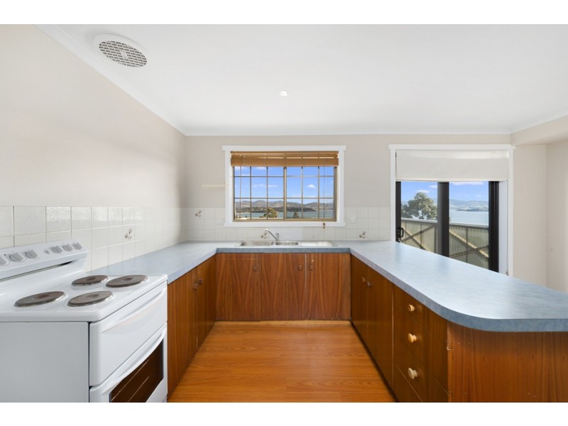 38 PENNA ROAD, Midway Point TAS 7171