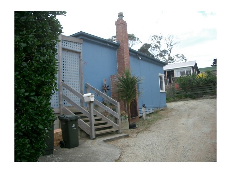 37 Spitfarm Road, Opossum Bay TAS 7023