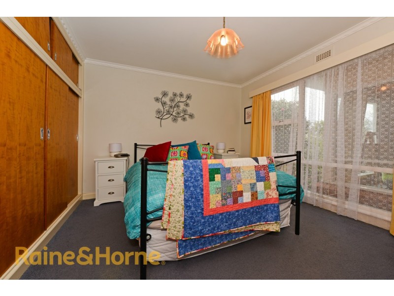 30 Karoola Road, Lindisfarne TAS 7015