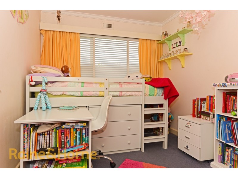 30 Karoola Road, Lindisfarne TAS 7015