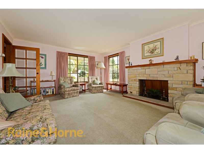 54 St Helens Street, Lindisfarne TAS 7015
