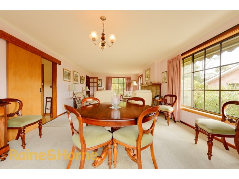 54 St Helens Street, Lindisfarne TAS 7015