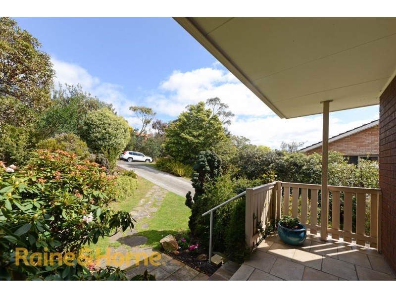 54 St Helens Street, Lindisfarne TAS 7015