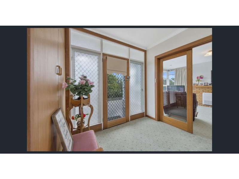 4 Milford Street, Lindisfarne TAS 7015