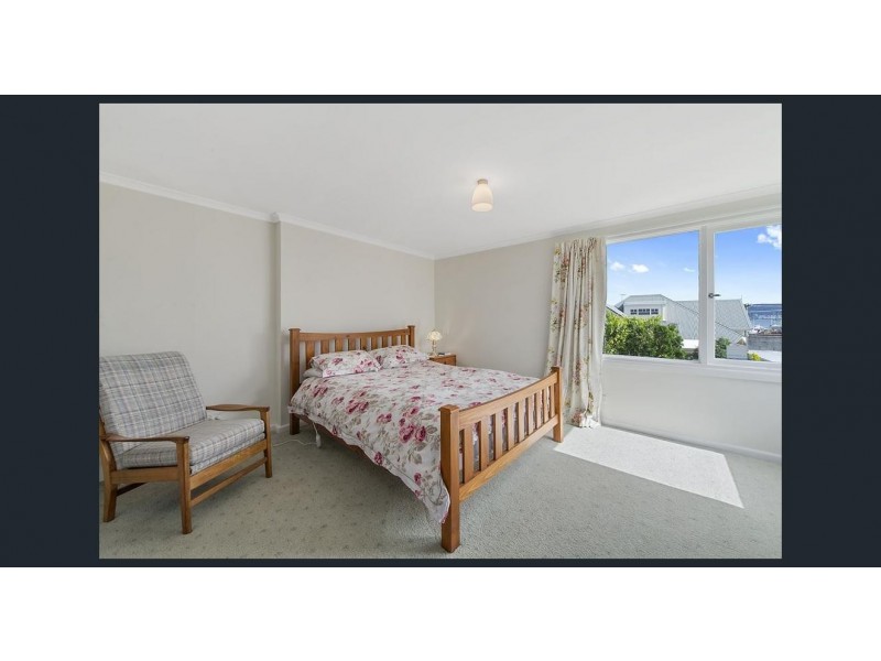 4 Milford Street, Lindisfarne TAS 7015