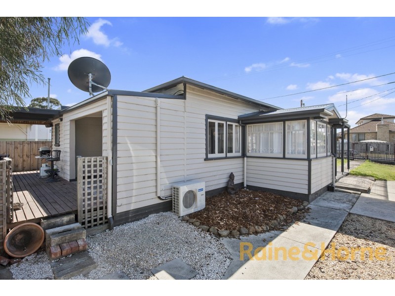 12 Raynors Road, Midway Point TAS 7171