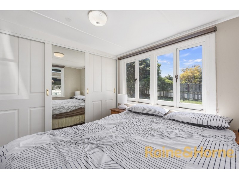 12 Raynors Road, Midway Point TAS 7171
