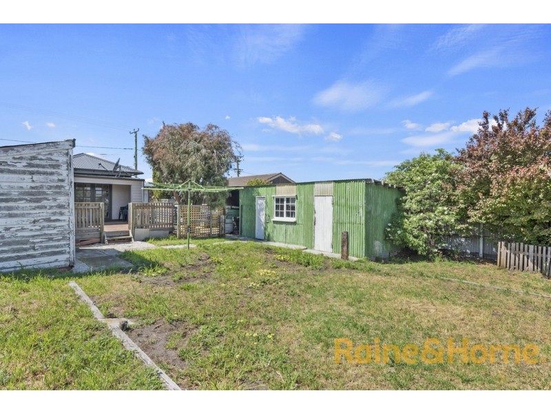 12 Raynors Road, Midway Point TAS 7171
