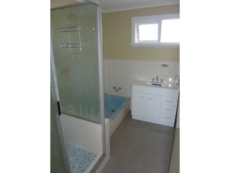 122 Tranmere Road, Howrah TAS 7018