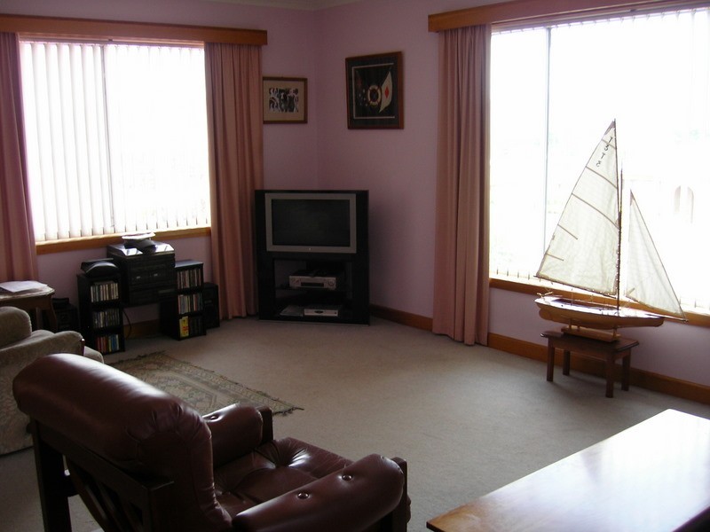 15 River Street, Bellerive TAS 7018