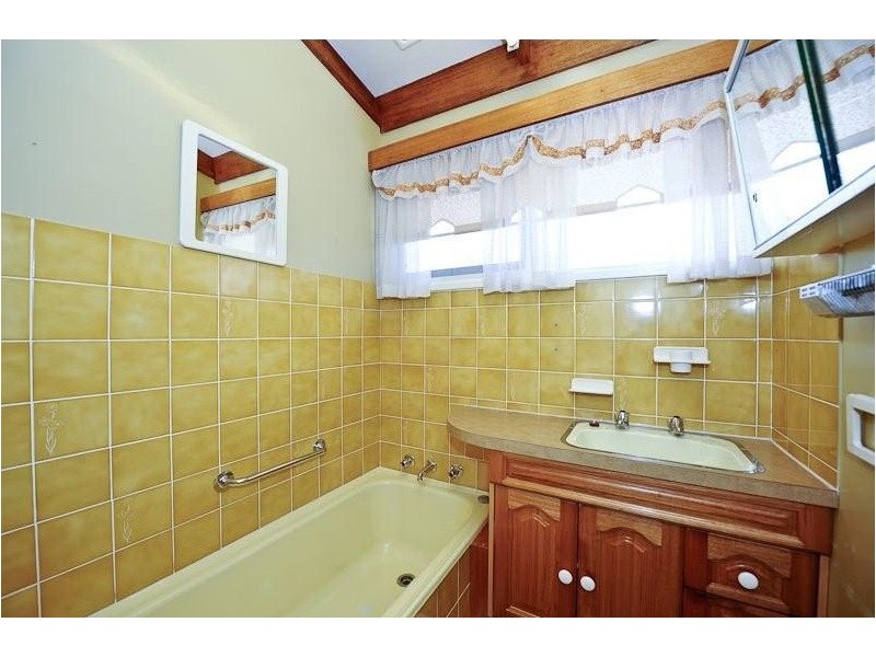 28 Howrah Road, Howrah TAS 7018