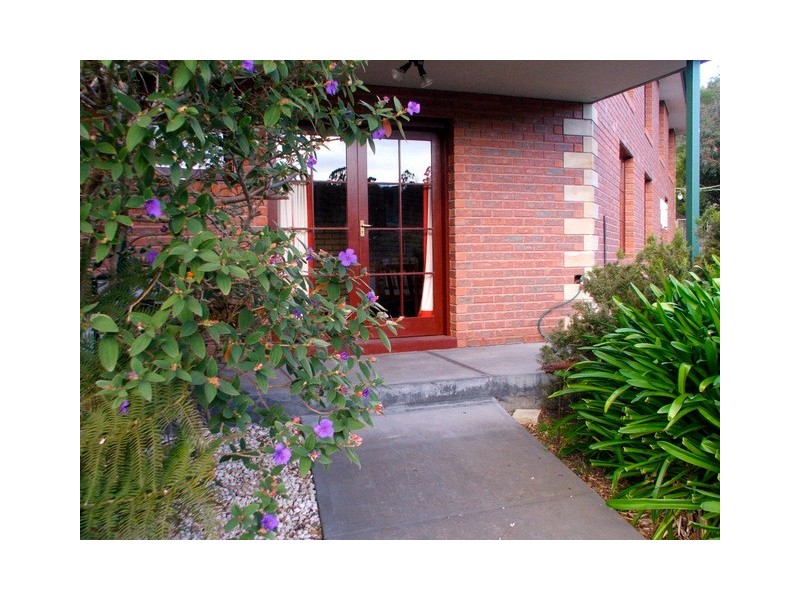 277 Flagstaff Gully Road, Lindisfarne TAS 7015