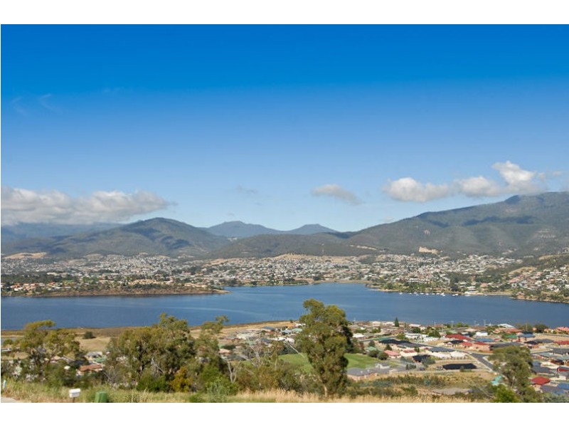 49 Natlee Crescent, Old Beach TAS 7017