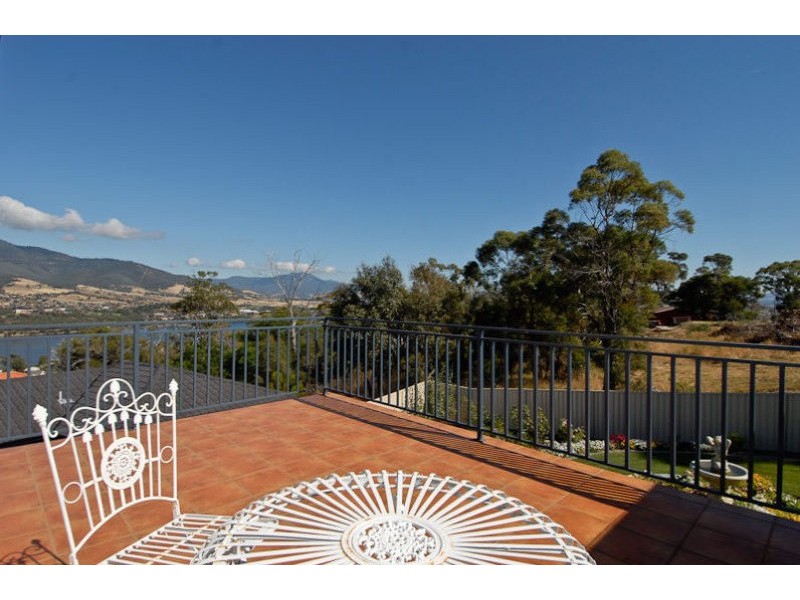 49 Natlee Crescent, Old Beach TAS 7017